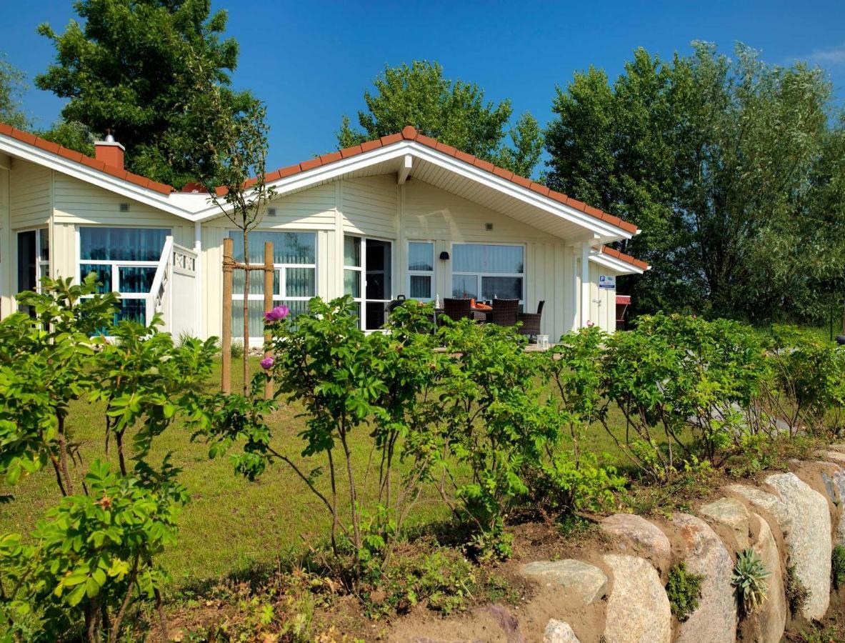 Dänische Ferienhäuser am Salzhaff Haus Pacific Poel Exterior foto