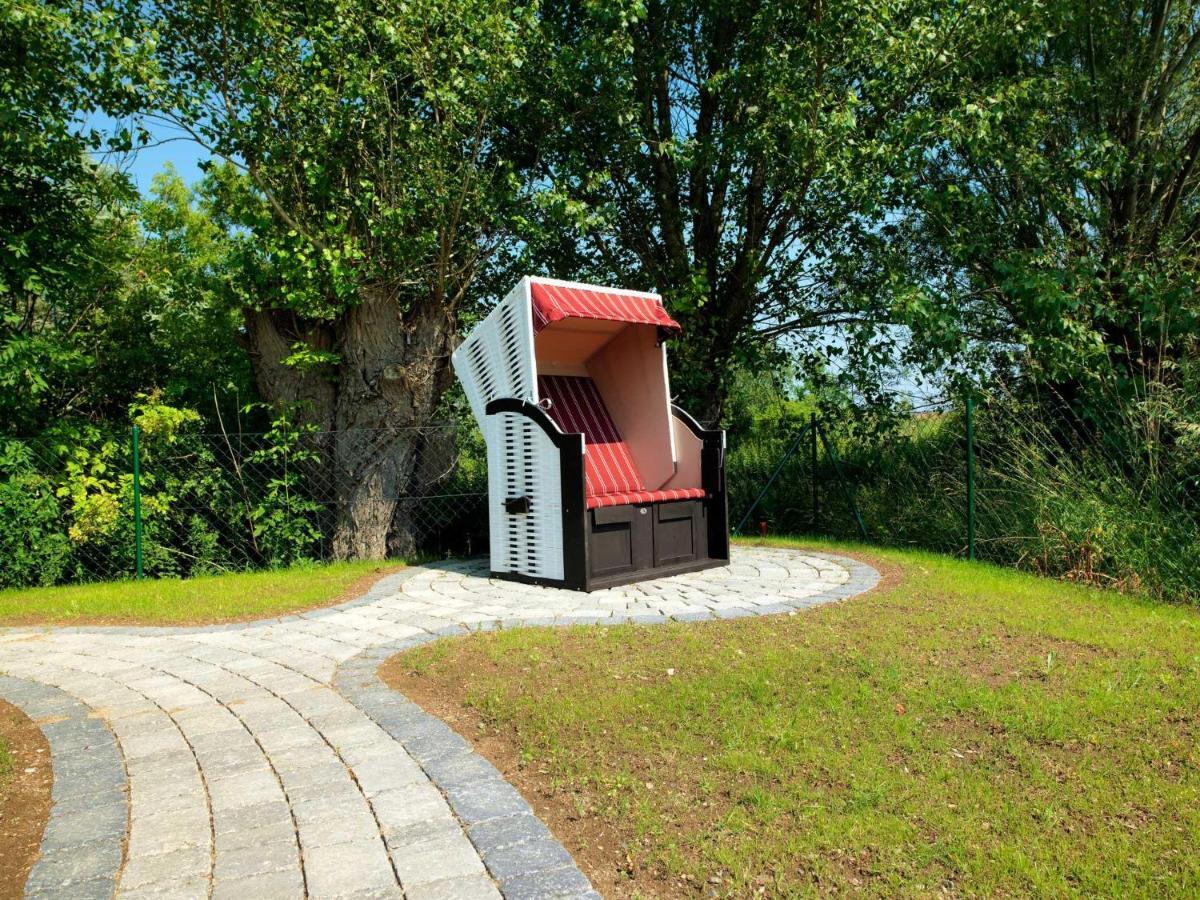 Dänische Ferienhäuser am Salzhaff Haus Pacific Poel Exterior foto